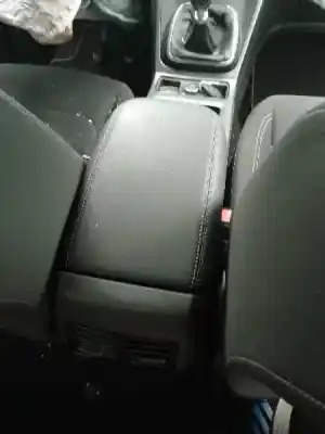 Автозапчасти б/у центральный подлокотник за ford kuga (cbs) 1.5 ecoboost cat 120 cv / 88 kw ссылки oem iam am51r04584