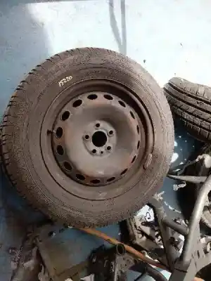 Pièce détachée automobile d'occasion pneu pour fiat doblo cargo basis kasten références oem iam 195-65-15 95t  