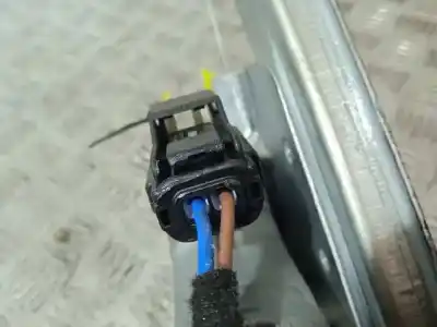 Second-hand car spare part passenger side right window regulator for maxus edeliver 3 (modelo) oem iam references 20220303 2 cables c00124972