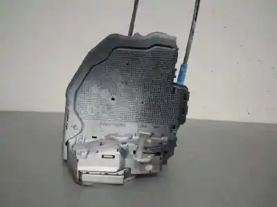 Peça sobressalente para automóvel em segunda mão fechadura da porta traseira direita por toyota auris hybrid active referências oem iam 