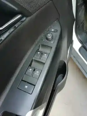 Peça sobressalente para automóvel em segunda mão botão / interruptor elevador vidro dianteiro esquerdo por opel antara 2.2 cdti cat (a 22 dm / lnq) referências oem iam 202007455