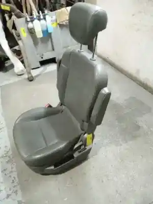 Second-hand car spare part rear left seat for ssangyong rodius 2.7 turbodiesel cat oem iam references   