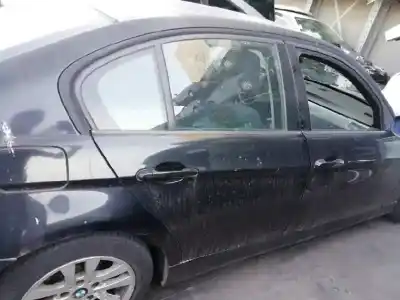 Peça sobressalente para automóvel em segunda mão porta do automóvel traseira direita por bmw serie 3 berlina (e90) 318d referências oem iam 
