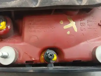 Second-hand car spare part interior left tailgate light for kia carens ( ) 1.7 crdi cat oem iam references   