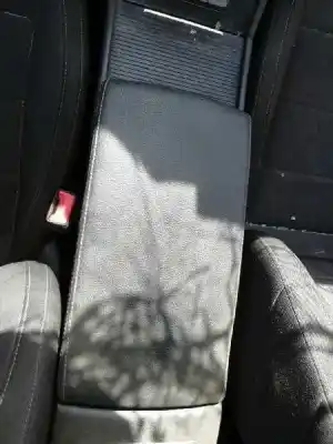 Автозапчасти б/у центральный подлокотник за skoda superb (3v3) ambition ссылки oem iam 3v1880492  