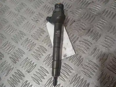 Pezzo di ricambio per auto di seconda mano INIETTORE per VOLKSWAGEN POLO V (6R1, 6C1)  Riferimenti OEM IAM 0445110475  04L130277E