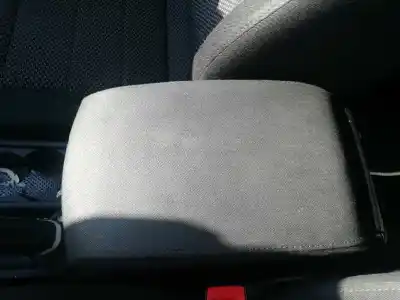 Автозапчастина б/у центральний подлокник для skoda octavia combi (5e5) 1.6 tdi dpf посилання на oem iam 