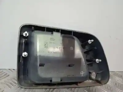 Pièce détachée automobile d'occasion poignée de porte avant gauche pour peugeot 1007 dolce références oem iam 9680112277  