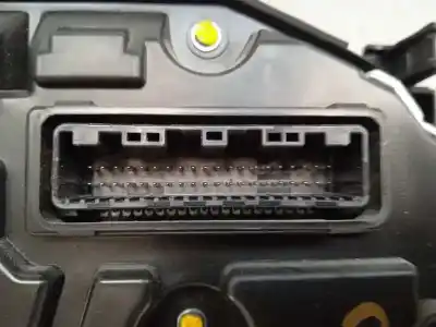 Peça sobressalente para automóvel em segunda mão quadrante por toyota auris hybrid active referências oem iam 83800f2e63  