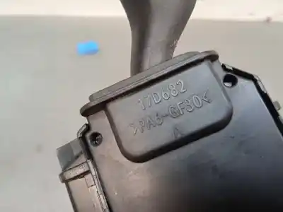 Second-hand car spare part headlights switch for mazda 3 lim. (bl) 1.6 cd diesel cat oem iam references 17d682  