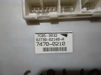 Автозапчасти б/у блок реле/предохранителей за toyota auris (_e15_) 2.0 d-4d (ade150_) ссылки oem iam 8273002140a  74700210