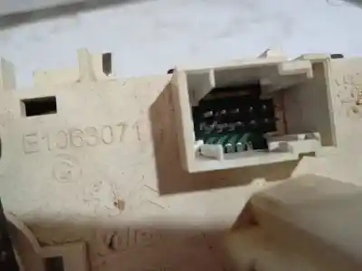 Peça sobressalente para automóvel em segunda mão comando de sofagem (chauffage / ar condicionado)  por peugeot 208 active referências oem iam e1063071  