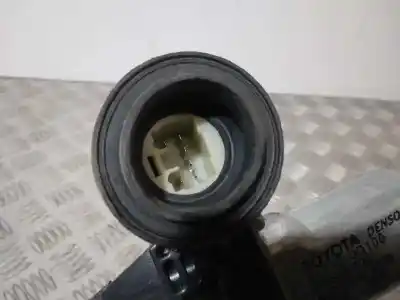 Pièce détachée automobile d'occasion léve glace avant droit pour toyota yaris (ksp9/scp9/nlp9) 1.3 cat références oem iam 857100d100  