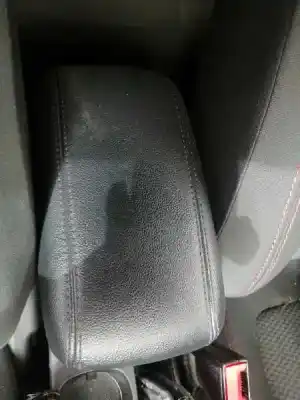 Автозапчастина б/у ЦЕНТРАЛЬНИЙ ПОДЛОКНИК для FORD FIESTA (CE1)  Посилання на OEM IAM   