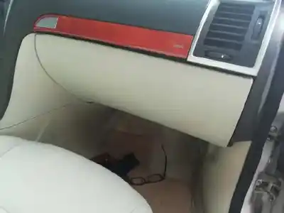 Second-hand car spare part glove compartment for cadillac bls business oem iam references 