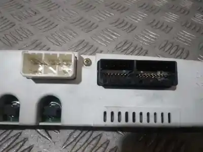 Second-hand car spare part multifunction display for ssangyong rodius 2.7 turbodiesel cat oem iam references 8026021020  