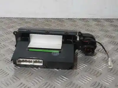Second-hand car spare part climate control for ssangyong rodius 2.7 turbodiesel cat oem iam references 6870021021  