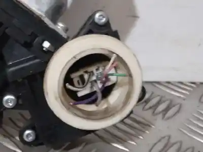 Second-hand car spare part driver left window regulator for toyota auris active oem iam references 8570202020 7 cables 