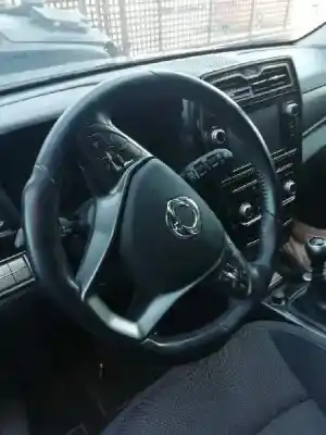 Автозапчастина б/у кермо для ssangyong tivoli 1.2 посилання на oem iam 4617035150  