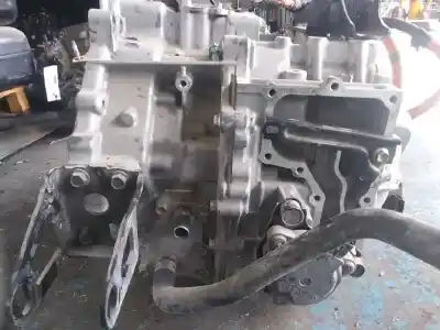 Автозапчастина б/у коробка передач для lexus ct 200h посилання на oem iam p9073a12 - b30y079  