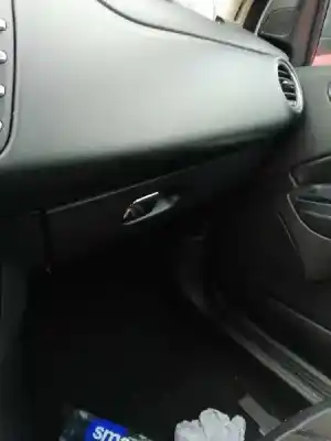 Автозапчасти б/у бардачок за lancia delta (181) gold ссылки oem iam  Автозапчасти б/у бардачок за lancia delta (181) gold ссылки oem iam