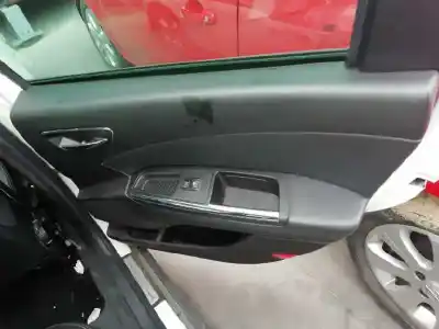 Автозапчасти б/у обивка задней правой двери за lancia delta (181) gold ссылки oem iam  Автозапчасти б/у обивка задней правой двери за lancia delta (181) gold ссылки oem iam