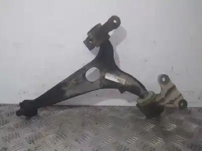 Second-hand car spare part FRONT LEFT LOWER SUSPENSION ARM for PEUGEOT EXPERT KASTEN  OEM IAM references 3520R8  