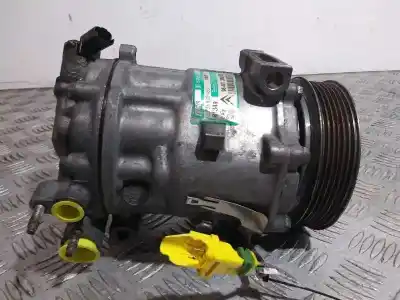 Recambio de automóvil de segunda mano de COMPRESOR AIRE ACONDICIONADO para PEUGEOT 407  referencias OEM IAM 9648138980 9660555380 