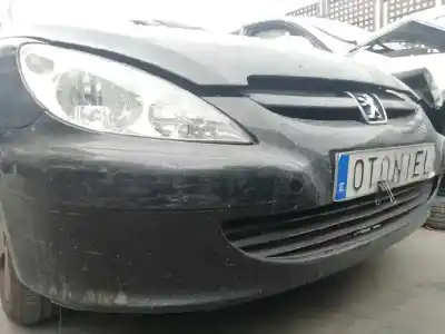 Pezzo di ricambio per auto di seconda mano PARAURTI ANTERIORE per PEUGEOT 307 BREAK / SW (S1)  Riferimenti OEM IAM 7401S6  1ºSERIE