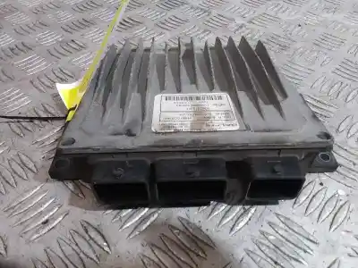 Second-hand car spare part Ecu Engine Control for RENAULT CLIO II FASE II (B/CB0) Authentique OEM IAM references 8200129063  
