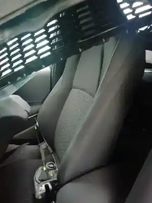 Pezzo di ricambio per auto di seconda mano sedile anteriore destro per toyota corolla (e21) hybrid active riferimenti oem iam 