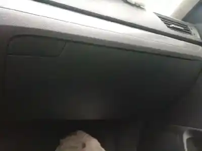Автозапчастина б/у бардачок для skoda superb (3v3) active посилання на oem iam 