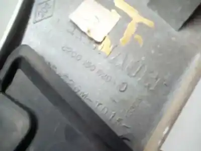 Автозапчастина б/у передня решіта для renault kangoo (f/kc0) alize посилання на oem iam 8200150629  
