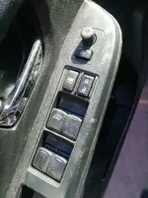 Second-hand car spare part left front power window switch for subaru xv sport oem iam references   