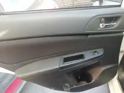 Pezzo di ricambio per auto di seconda mano rivestimento portiera posteriore sinistra per subaru xv sport riferimenti oem iam 94227fj010