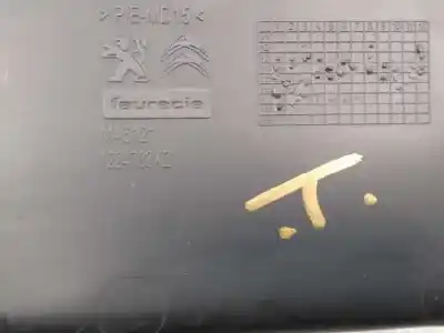 Автозапчастина б/у бардачок для citroen c4 picasso feel посилання на oem iam 1224788xz  m46121