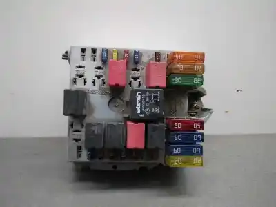 Tweedehands auto-onderdeel Relais/zekeringenkastje voor FIAT PUNTO BERLINA (188) 1.2 8V Dynamic OEM IAM-referenties 46835597  