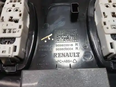 Pezzo di ricambio per auto di seconda mano luce interna per renault clio v (b7_) tce 90 (b7mt) riferimenti oem iam 969803518r   Pezzo di ricambio per auto di seconda mano luce interna per renault clio v (b7_) tce 90 (b7mt) riferimenti oem iam 969803518r