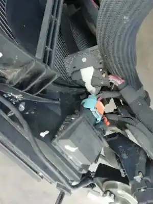 Автозапчастина б/у електро вентилятор для citroen c4 picasso * посилання на oem iam 9806313280  