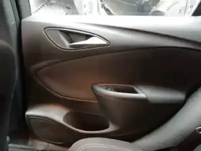 Автозапчасти б/у обивка задней правой двери за opel astra k (b16) 1.6 cdti (68) ссылки oem iam 
