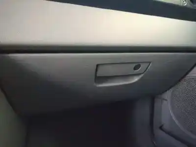Second-hand car spare part glove compartment for jeep commander 3.0 crd cat oem iam references 