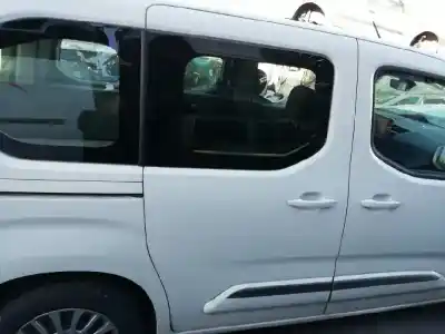 Second-hand car spare part right sliding side door for toyota proace verso * oem iam references   