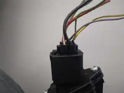 Peça sobressalente para automóvel em segunda mão elevador de vidros dianteiro direito por opel meriva b selective referências oem iam m11279d00  7 cables