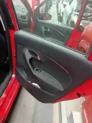Pezzo di ricambio per auto di seconda mano rivestimento porta posteriore destro per volkswagen polo (6c1) advance bluemotion riferimenti oem iam 