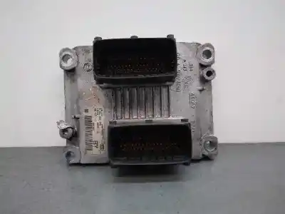 Автозапчастина б/у ЕБУ КОНТРОЛЕР ДВИГУНА для OPEL CORSA C  Посилання на OEM IAM 26SA7594  0261206072