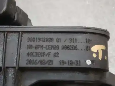 Автозапчастина б/у коробка метелика для citroen c3 picasso collection посилання на oem iam 9801942000  6 cables