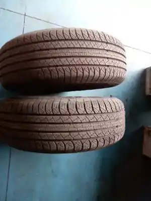Peça sobressalente para automóvel em segunda mão pneu por jeep commander 3.0 crd cat referências oem iam 245-65-17 111h xl  