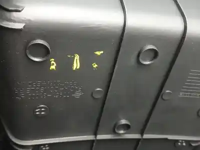 Pezzo di ricambio per auto di seconda mano bracciolo centrale per ssangyong actyon i 200 xdi 4wd riferimenti oem iam 7795131000  7793132000