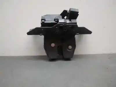 Second-hand car spare part trunk lock for opel astra j lim. selective oem iam references 13587846