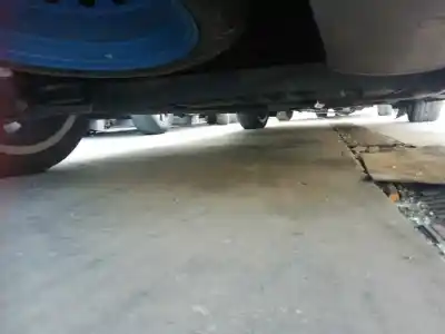 Peça sobressalente para automóvel em segunda mão charrió / suporte de eixo de trás por kia carens ( ) drive referências oem iam 55100a4560